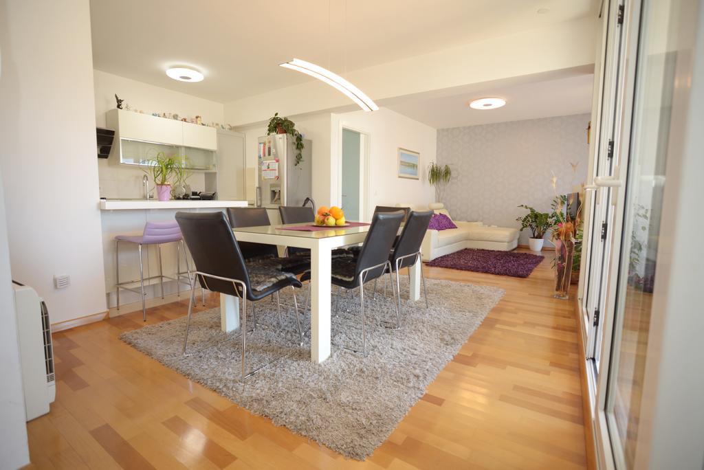 Base Bridge Apartment - Zadar City Centre - Free Parking Bagian luar foto