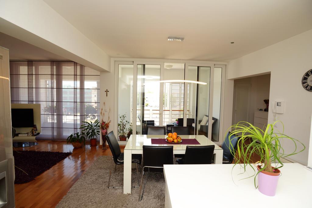 Base Bridge Apartment - Zadar City Centre - Free Parking Bagian luar foto