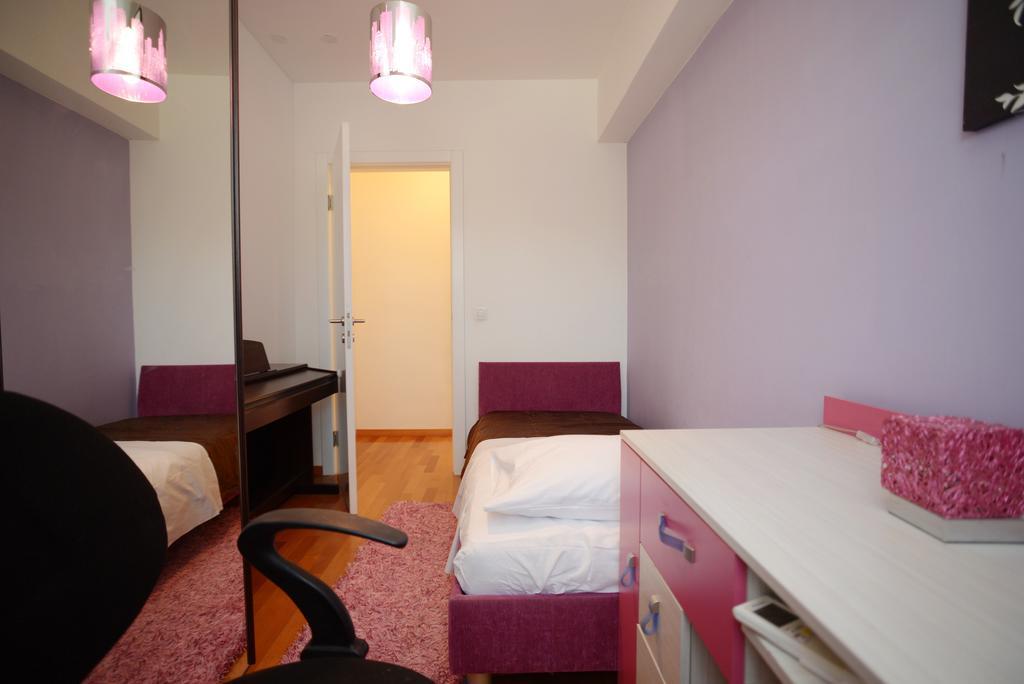 Base Bridge Apartment - Zadar City Centre - Free Parking Bagian luar foto