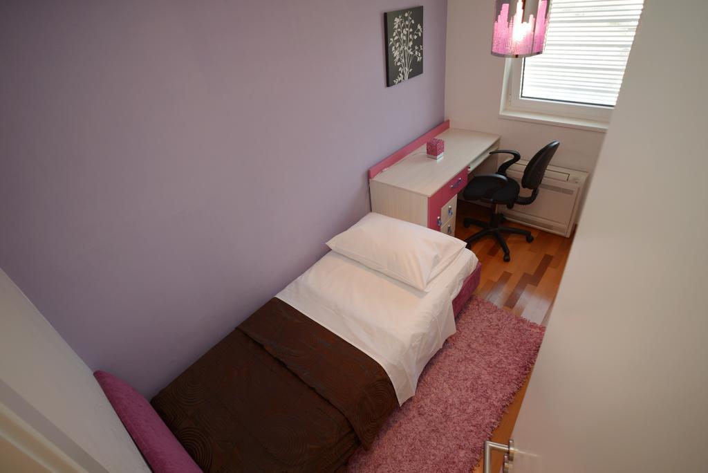 Base Bridge Apartment - Zadar City Centre - Free Parking Bagian luar foto